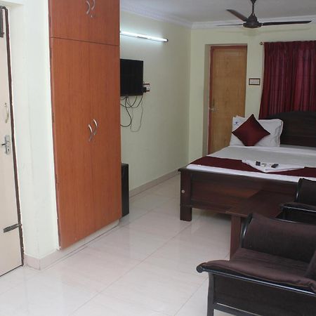Skyry Hotels T Nagar Chennai Dış mekan fotoğraf
